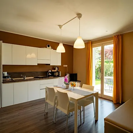 Aparthotel Acqua Sirmione